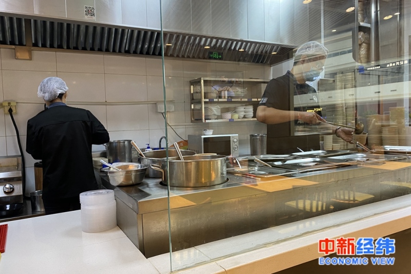 北京餐饮连锁店:拼命活下去 一度靠抵押房子贷款